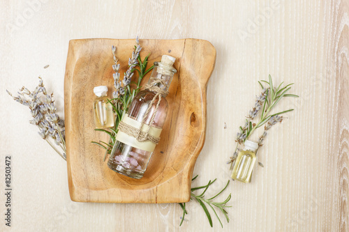 Fotografía Rosemary and lavender essential oil in bottle