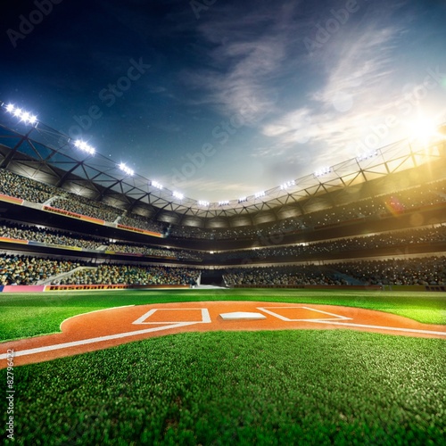 Dekoracja na wymiar  profesjonalna-wielka-arena-baseballowa-w-sloncu