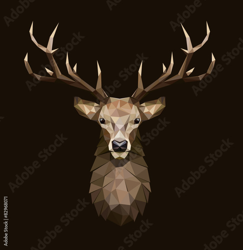 jelen-wielokatne-ilustracja-jelen-low-poly-z-rogami