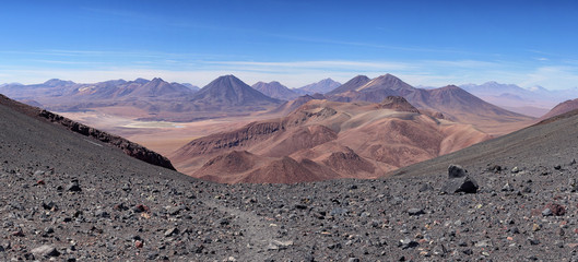 Wall Mural - Vue de la Cordillère des Andes depuis le volcan Lascar (Chili)