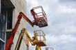 © uzkiland - gruas de colores