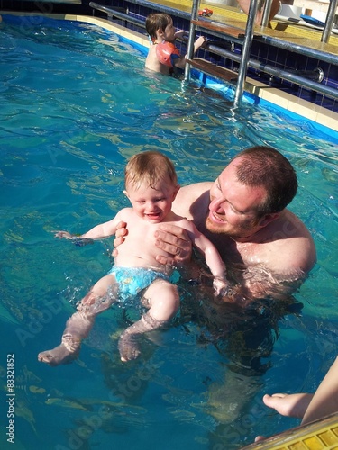 Zdjęcie XXL kąpiel w basenie