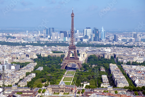 Vue Aerienne De La Tour Eiffel Stock Photo Adobe Stock Vue Aerienne De La Tour Eiffel Stock Photo Adobe Stock