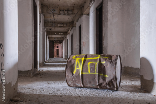 Naklejka - mata magnetyczna na lodówkę Inside of old abandoned building with construction unfinished