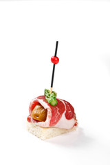 canape hamon and asparagus on white background