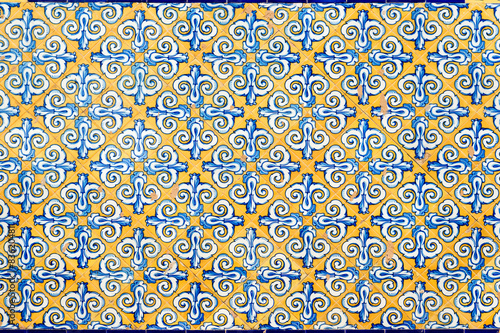 Fotografija Traditional spanish tiles on Central Market facade in Valencia