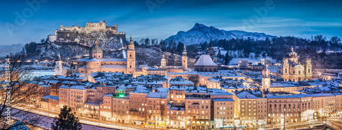 Nowoczesny obraz na płótnie Salzburg winter panorama at blue hour, Salzburger Land, Austria