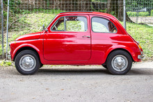Small Car / Small Red Car