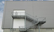 © Alessandro2802 - Notausgang mit Stahltreppe