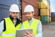 © Production Perig - Two young attractives dockers working on the dock