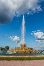 Buckingham Fountain And Rainbows In Grant Park, Chicago, IL