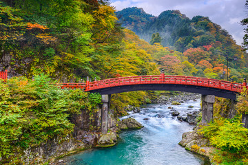 Naklejka jesień święty sanktuarium japonia góra