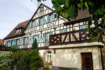 Wall Mural - Typical alsacien house in small village, Bas-Rhin