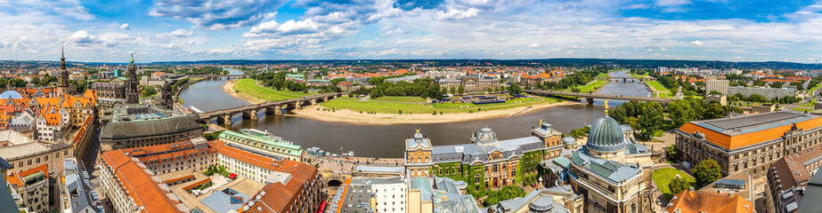 Fototapete - Panoramic view of Dresden