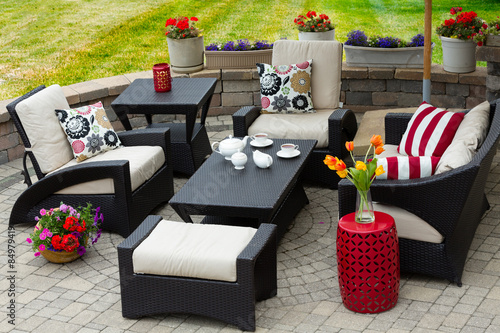 Fotografía Cozy Patio Furniture on Luxury Outdoor Patio