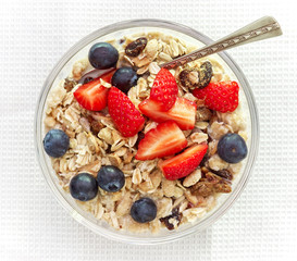 Canvas Print - healthy breakfast, bowl of muesli with milk