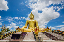 Big Buddha, Wat Muang Golden Attractions.