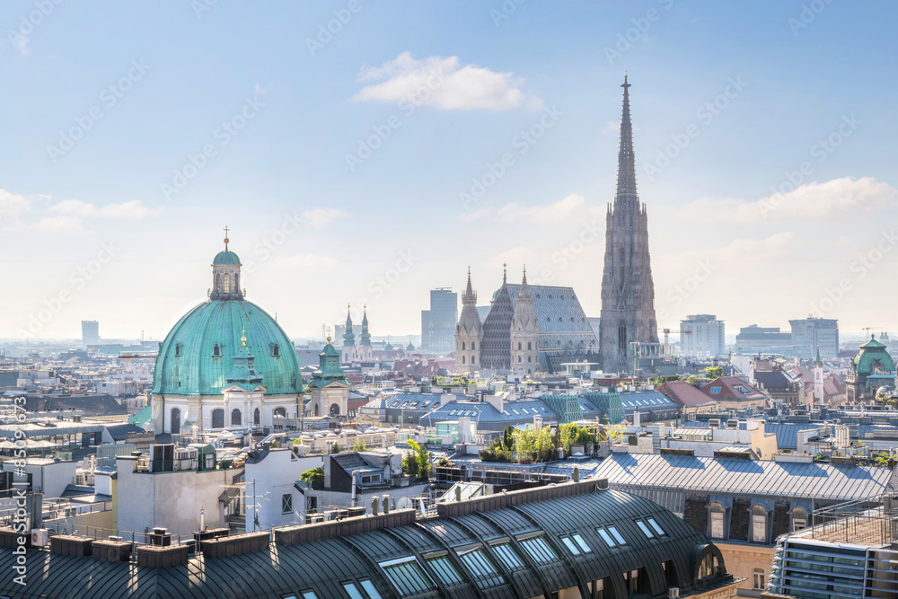 Obraz na płótnie View over Vienna Skyline with St. Stephen's Cathedral at morning, Vienna, Austria w salonie