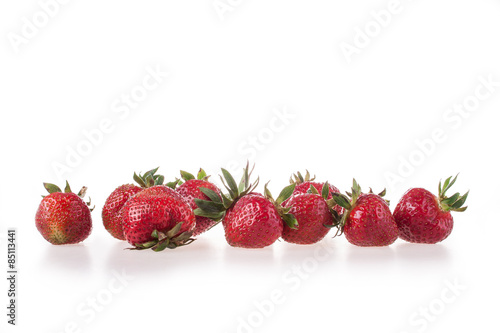 Fototapeta do kuchni Strawberry on white background
