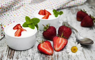 Wall Mural - Strawberry yogurt