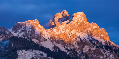 Wall Mural - Sunset in the Mountains