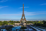 Fototapeta Paryż - Tour Eiffel (Eiffel Tower). Paris, France.