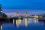 Fototapeta Londyn - Famous Tower Bridge by night, London, England, United Kingdom
