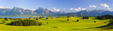 Fototapeta  - Panorama Landschaft in Bayern mit Alpen, Berge und Wiesen im Allgäu