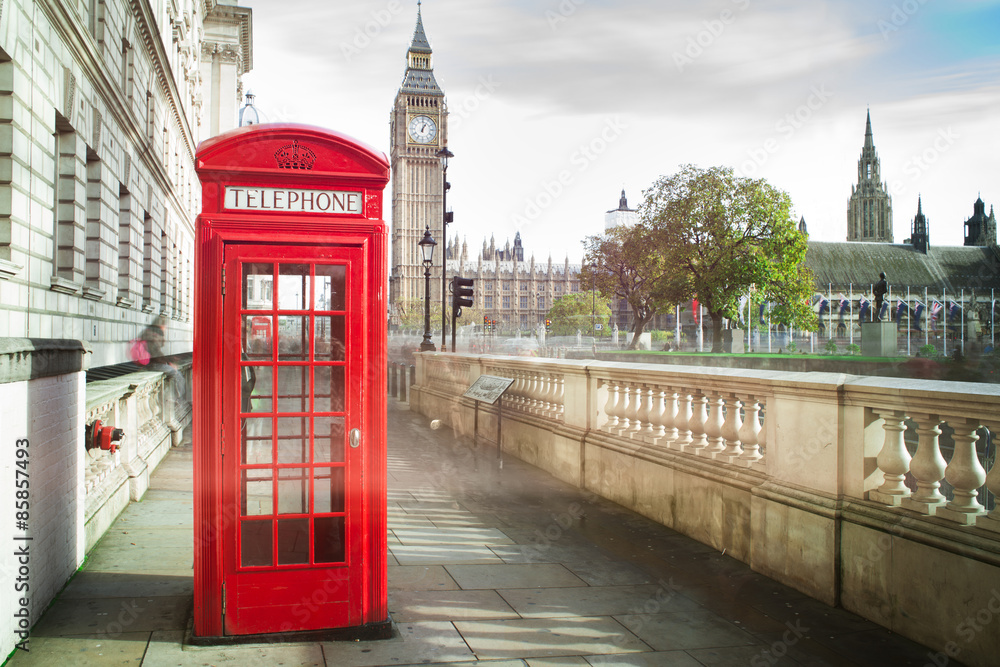 Big ben and red phone cabine in London - obrazy, fototapety, plakaty 