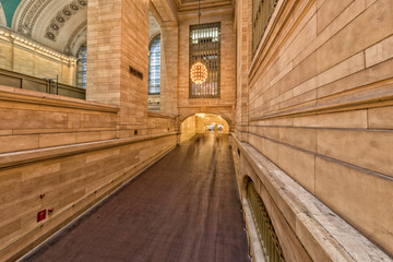 Poster - Grand Central station with moving people