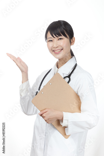 白衣の女性女医カルテ案内stock Photo Adobe Stock 白衣の女性女医カルテ案内stock Photo Adobe Stock