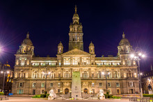 Glasgow City Chambers And Cenotaph War Memorial - Scotland