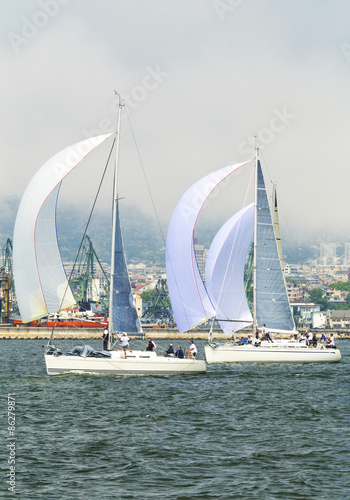 Naklejka - mata magnetyczna na lodówkę Sailboats in the sea