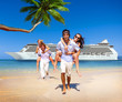 © Rawpixel.com - Summer Couple Island Beach Cruise Ship Concept