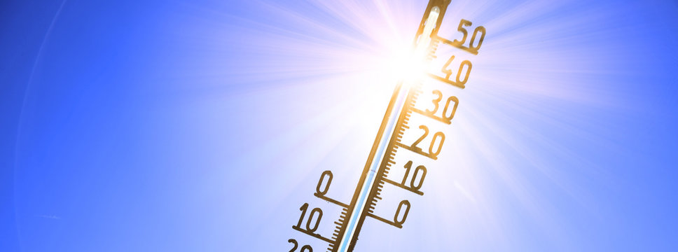 sommerhitze 35 grad auf dem thermometer
