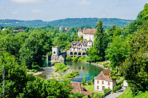 Cuadros en Lienzo Pont de la Legende on the Gave d'Oloron