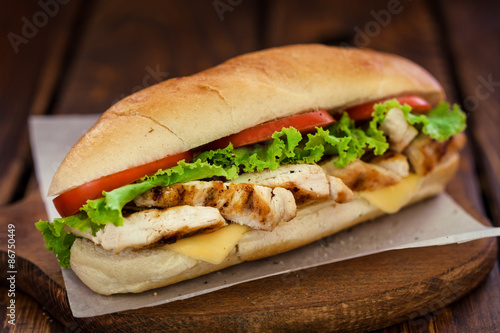 Fototapeta na wymiar Grilled chicken sandwich