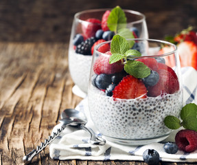 Sticker - Chia seed pudding with berries