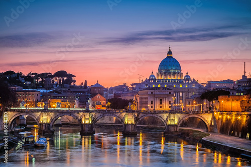 Naklejka nad blat kuchenny St. Peter's cathedral at night, Rome