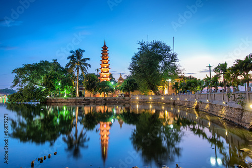 Valokuva  Tran Quoc pagoda
