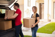 © AntonioDiaz - Happy couple moving out