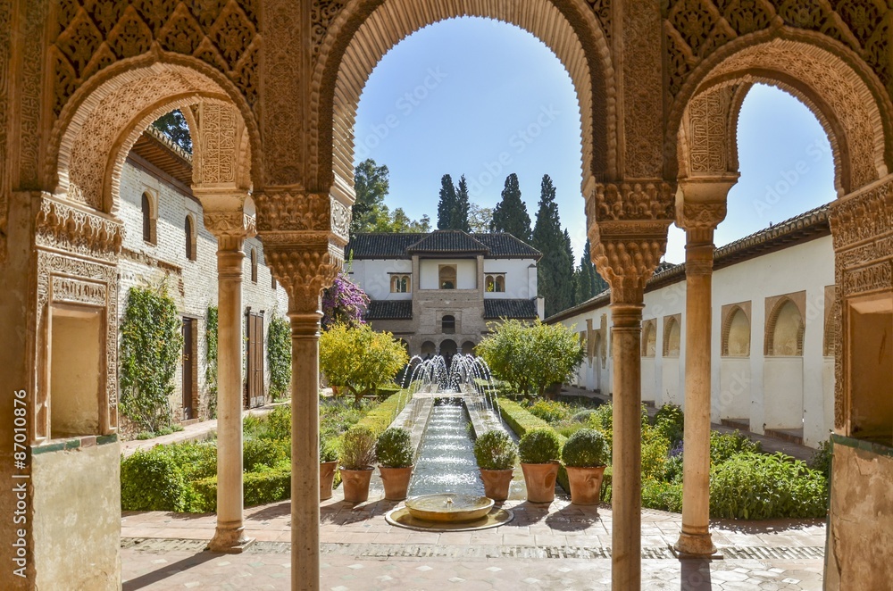 Palacio de Generalife , Alhambra, Granada, Spain - obrazy, fototapety, plakaty 