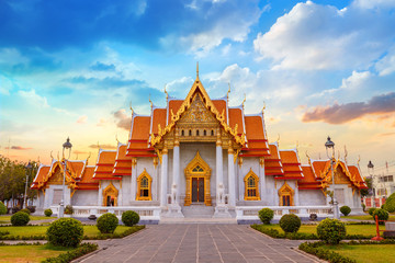 Canvas Print - Wat Benchamabophit  - the Marble Temple - in Bangkok, Thailand