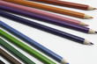 สีColored drawing pencils in a variety of colors