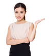 © leungchopan - Woman with open hand palm