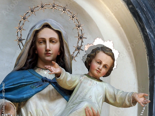 Naklejka samoprzylepna Dziewica Maryja i dziecko jezus chrystus, ilustracja od starożytnej włoskiej posągu