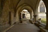 Fototapeta Na drzwi - La galerie du cloître à la cathédrale St-Pierre de Saintes 