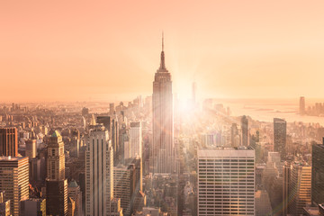 Fototapete - New York City Manhattan skyline in sunset.