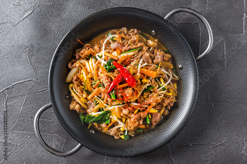 韓国風すき焼き プルコギ Korean Dish Of Grilled Beef Bulgogi Stock Photo Adobe Stock