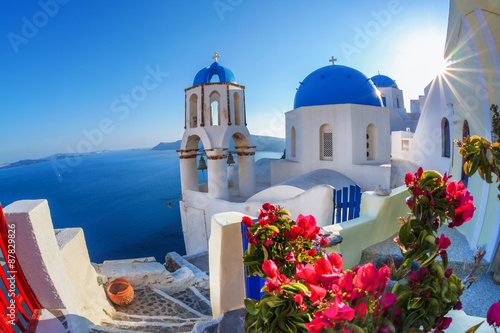 Naklejka na szybę Santorini island with church against sunset in Oia, Greece